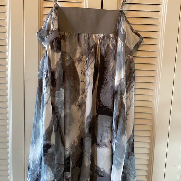 Vera wang spaghetti string and satin asymmertrical band at bottom - Picture 5 of 6